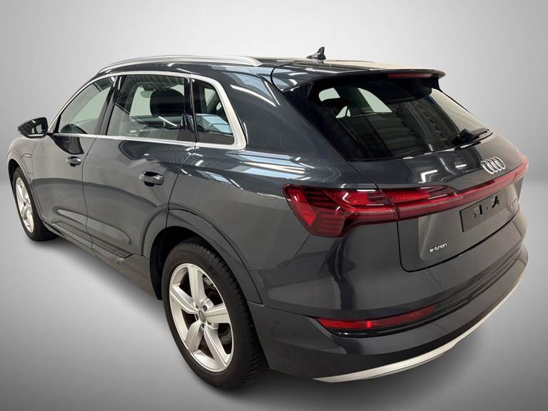 Audi e-tron 50 quattro