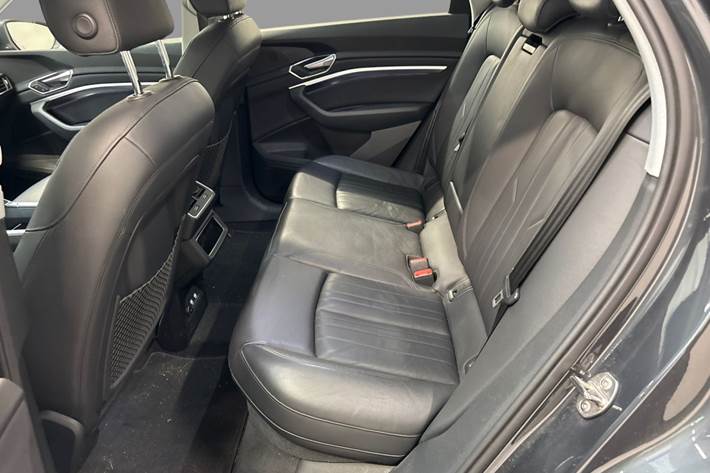 undefined Audi e-tron fra 2020