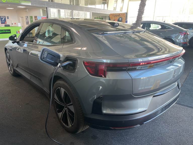 Polestar 4 Long Range