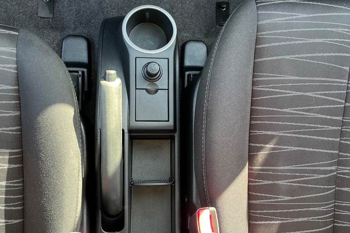 Sølv Mazda 2 fra 2008