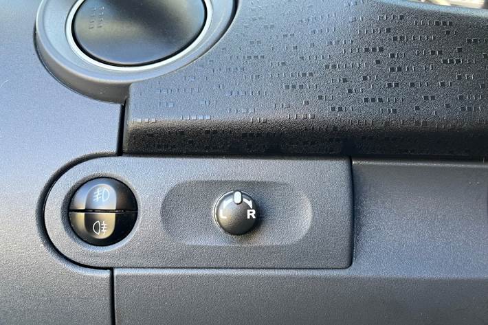 Sort Mitsubishi Colt fra 2009