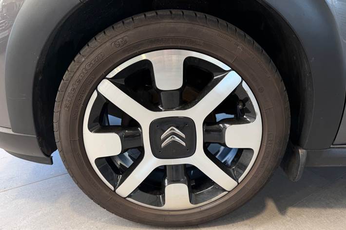 Grå Citroën C3 fra 2019