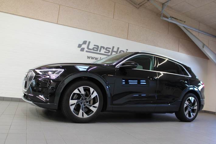 Sort Audi e-tron fra 2022