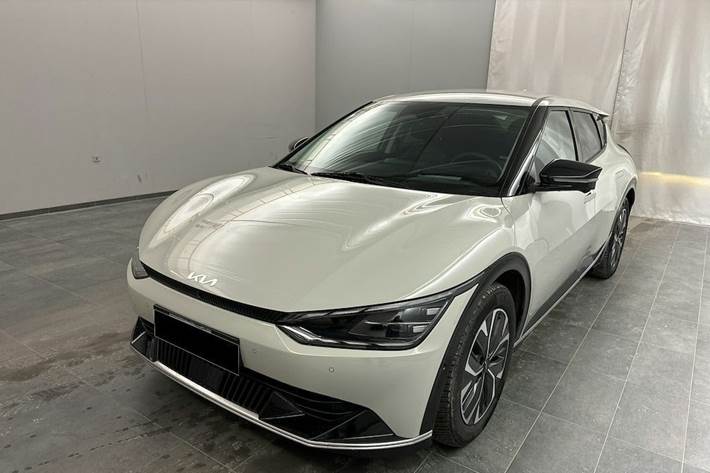 Orange Kia EV6 fra 2023