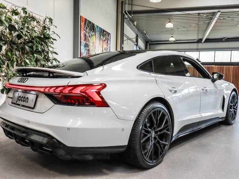 Audi e-tron GT quattro