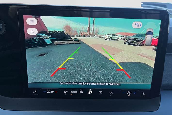 Grøn Ford E-Tourneo Courier fra 2025