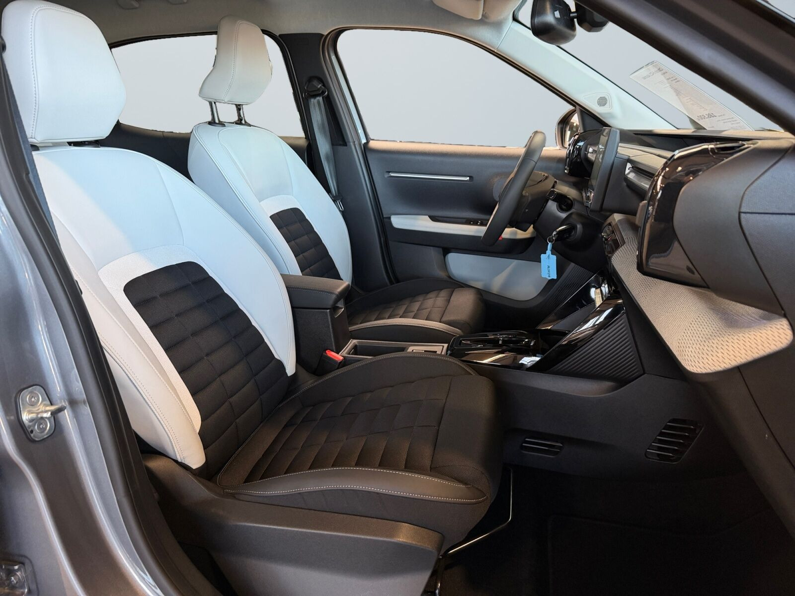Grå Citroën e-C3 Aircross fra 2025