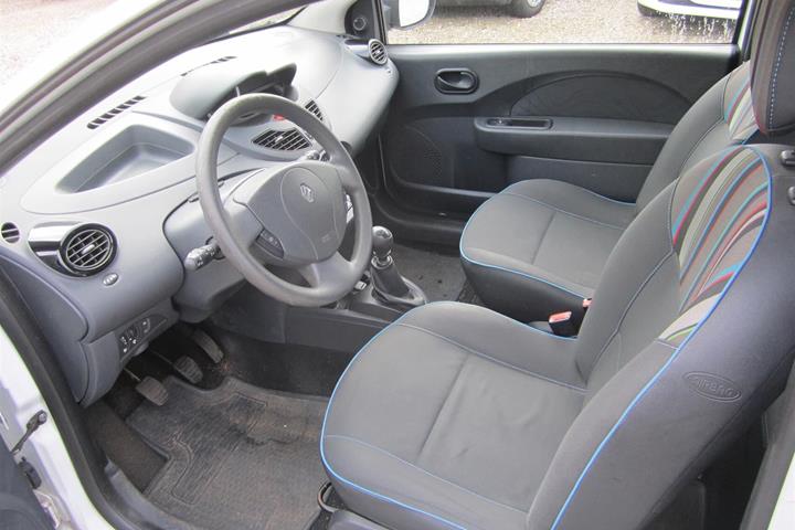 Hvid Renault Twingo fra 2012