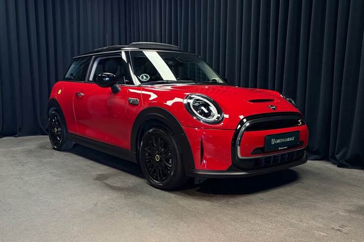 Rød Mini Cooper fra 2022
