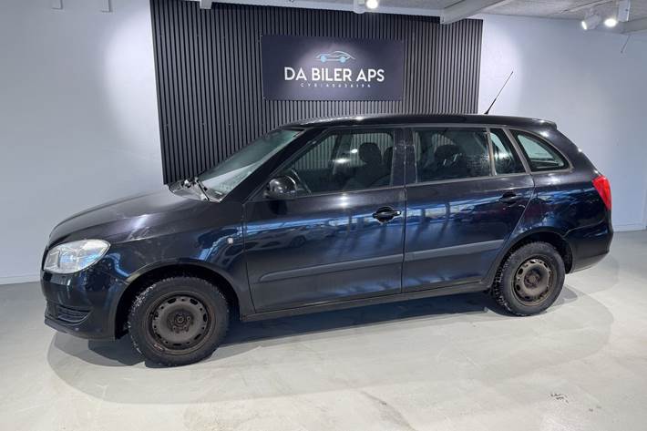 Sort Skoda Fabia fra 2010