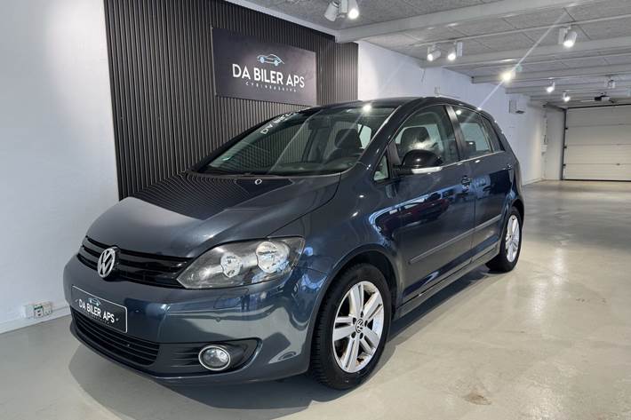 Blå VW Golf Plus fra 2012