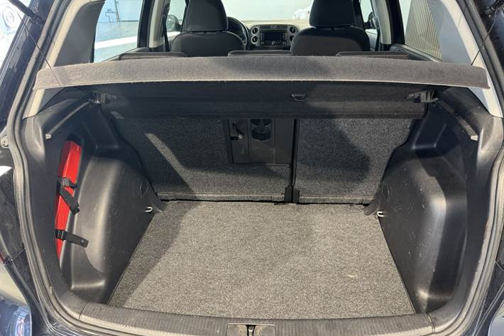 Blå VW Golf Plus fra 2012