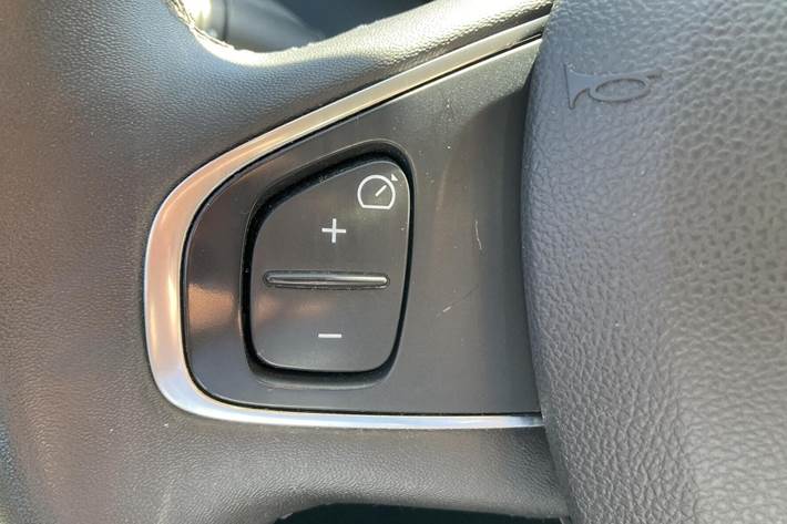 Hvid Renault Captur fra 2019