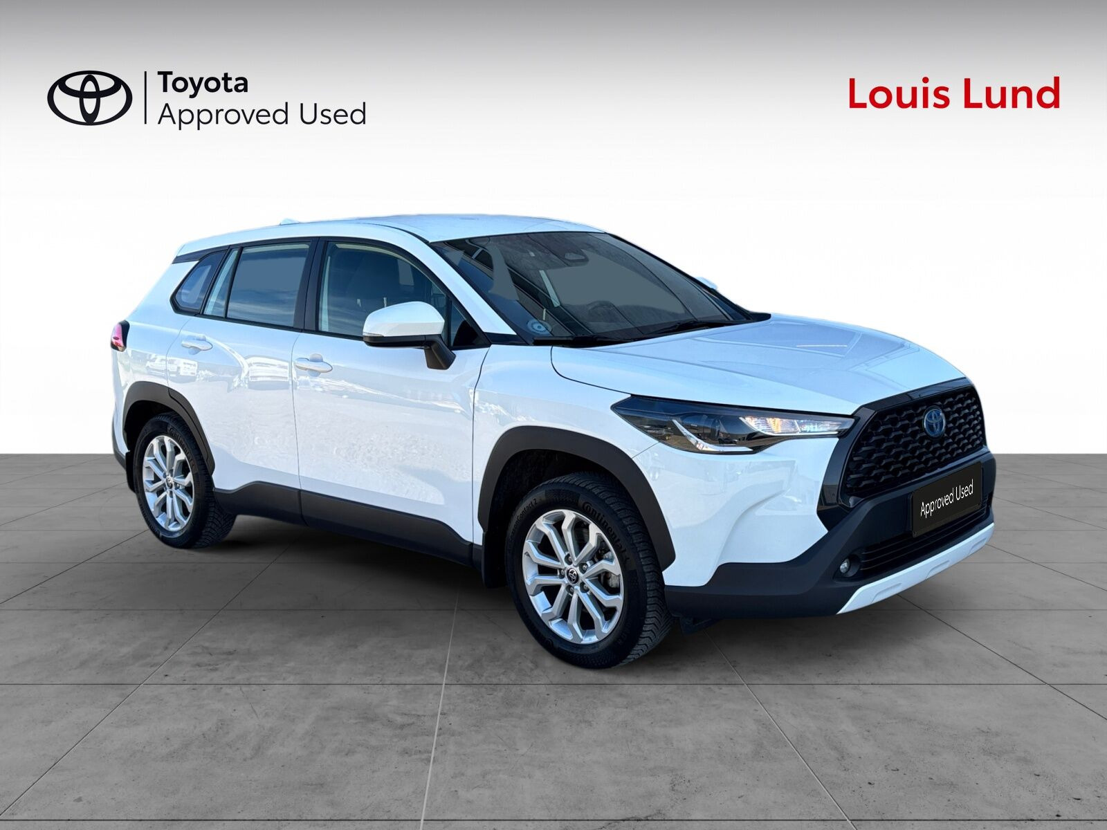 Hvid Toyota Corolla Cross fra 2023