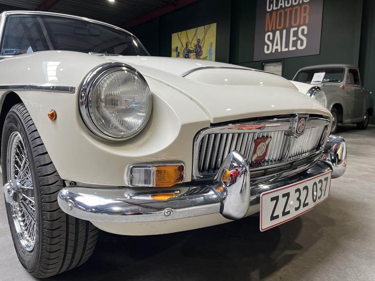 MG C 2,9 140HK Cabr.