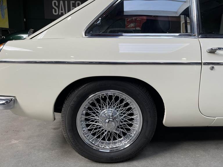 MG C 2,9 140HK Cabr.