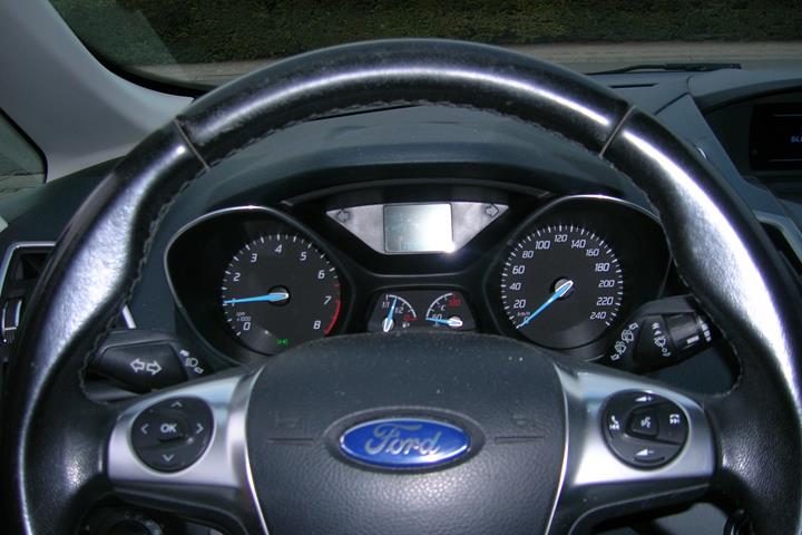 Grå Ford C-MAX fra 2013