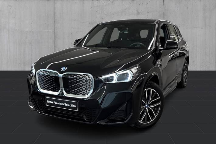 Sort BMW iX1 fra 2023