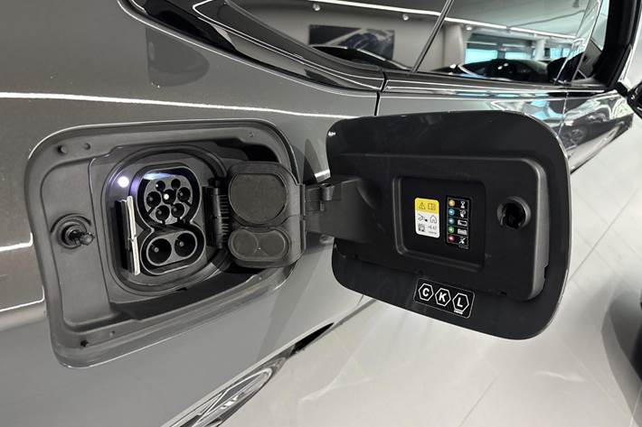 Grå BMW i4 fra 2022