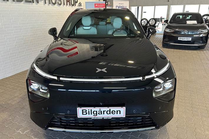 Sort Xpeng G9 fra 2026