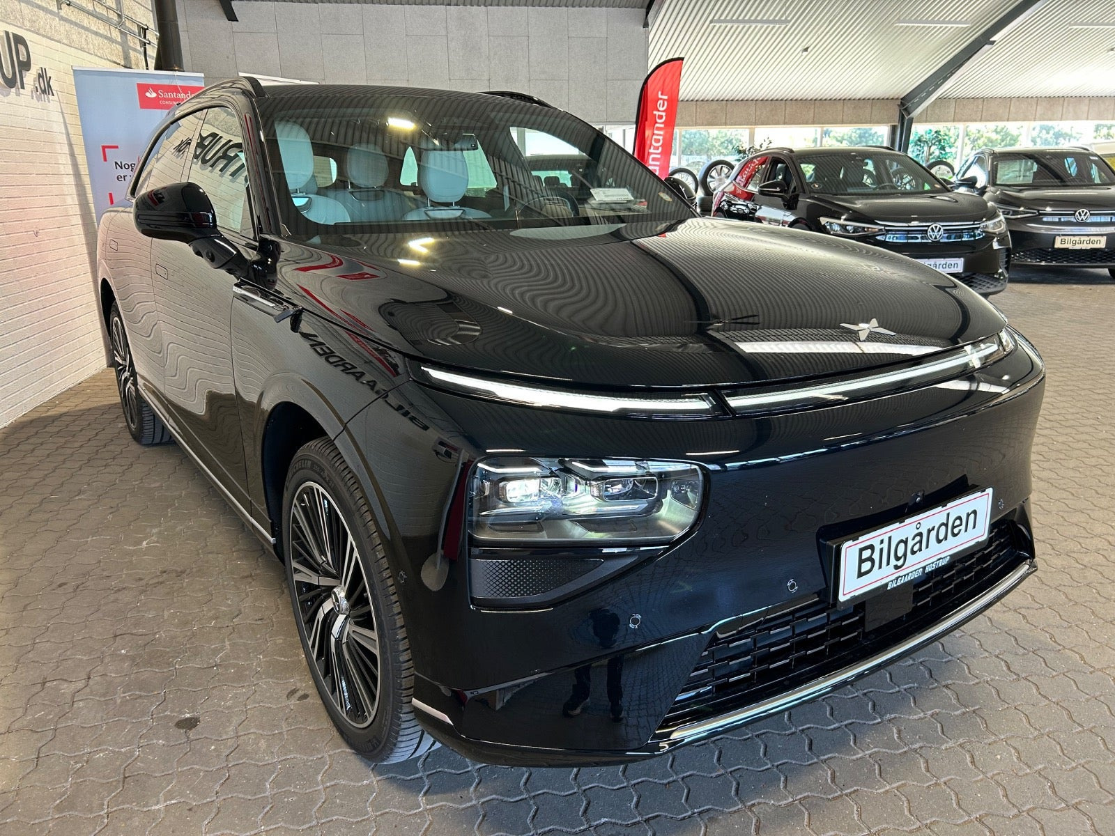 Sort Xpeng G9 fra 2026