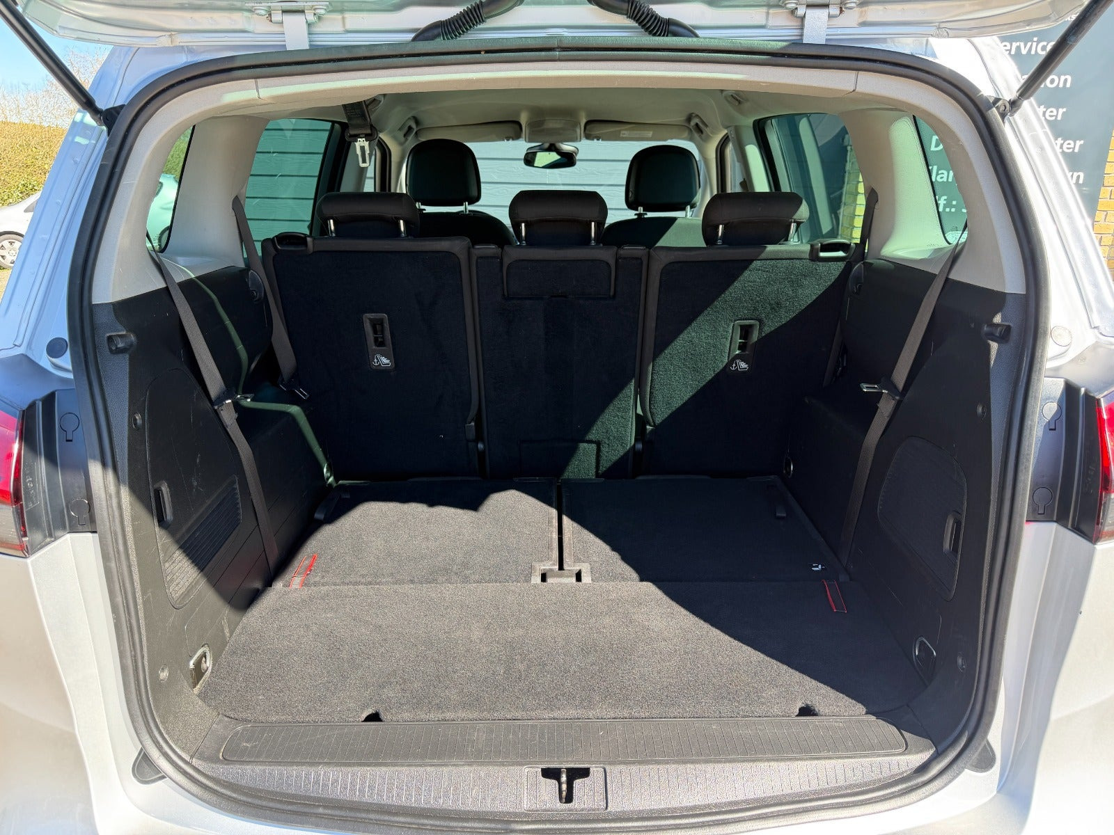 Sølv Opel Zafira Tourer fra 2016