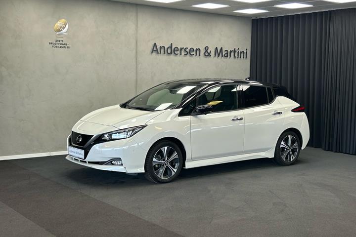 Hvid Nissan Leaf fra 2022