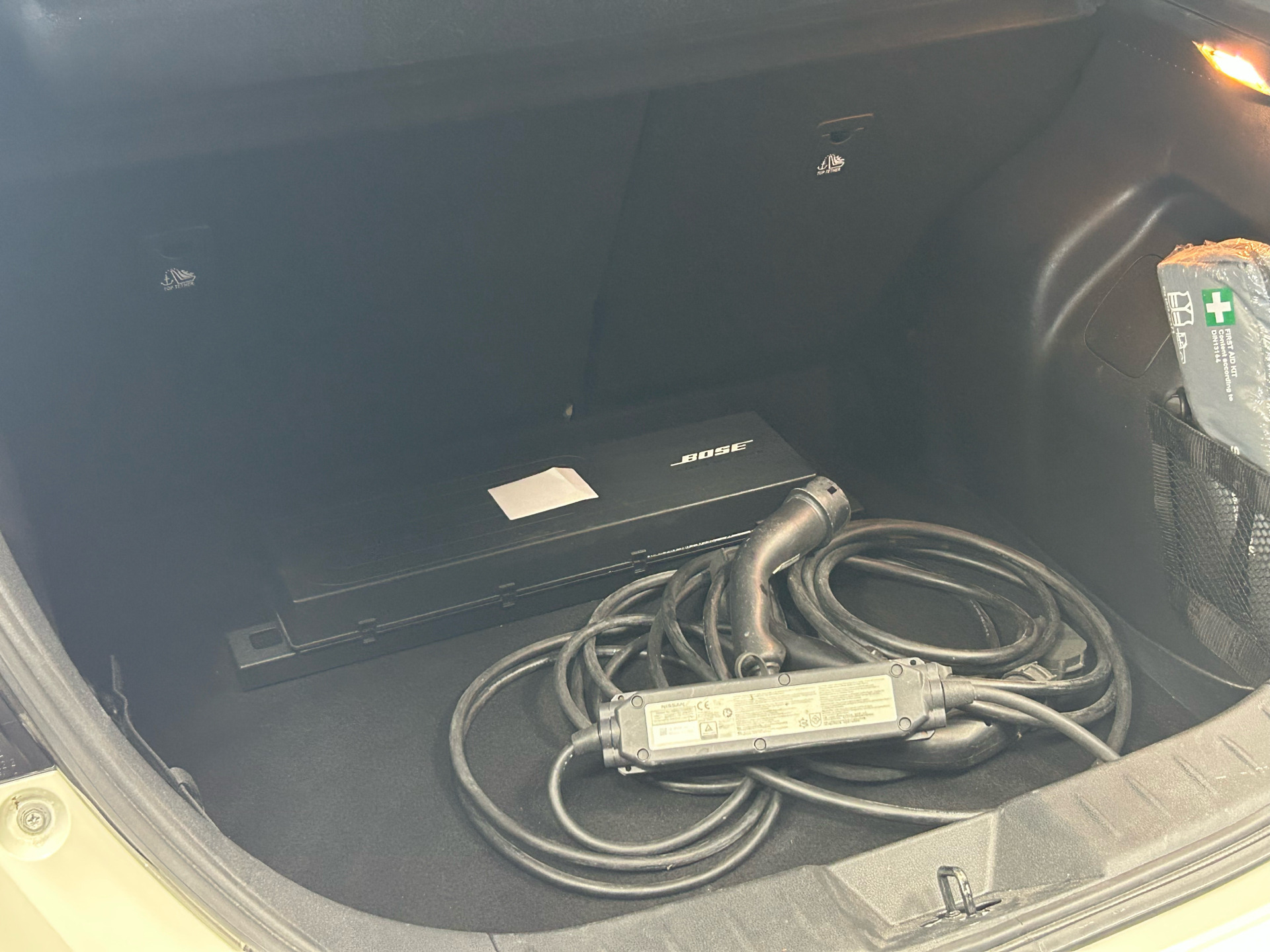 Hvid Nissan Leaf fra 2022