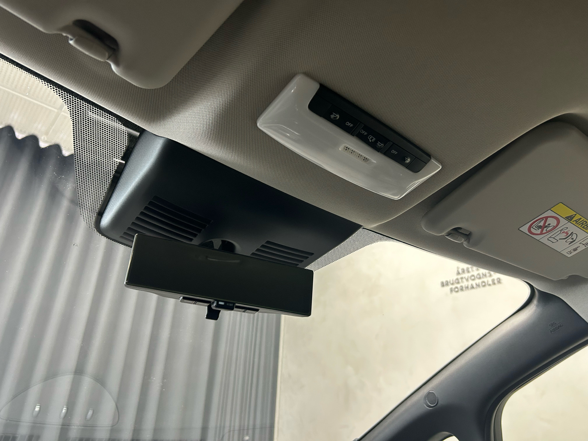 Hvid Nissan Leaf fra 2022