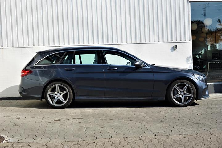 Grå Mercedes C250 fra 2014