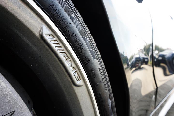 Grå Mercedes C250 fra 2014