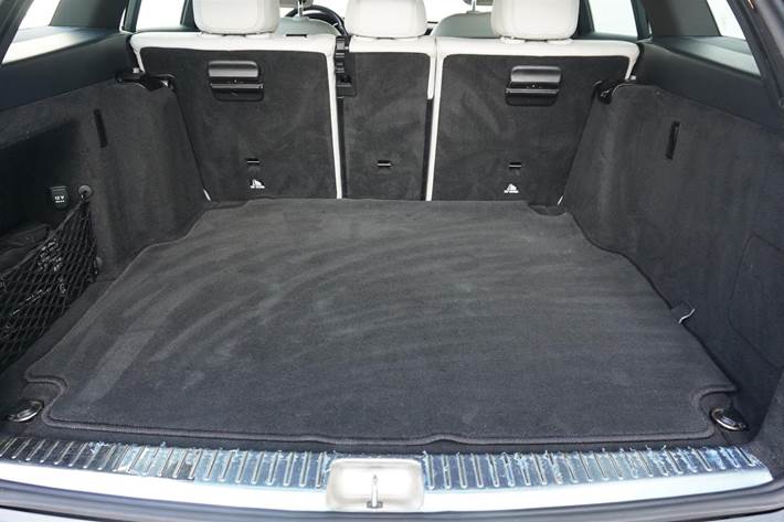 Grå Mercedes C250 fra 2014