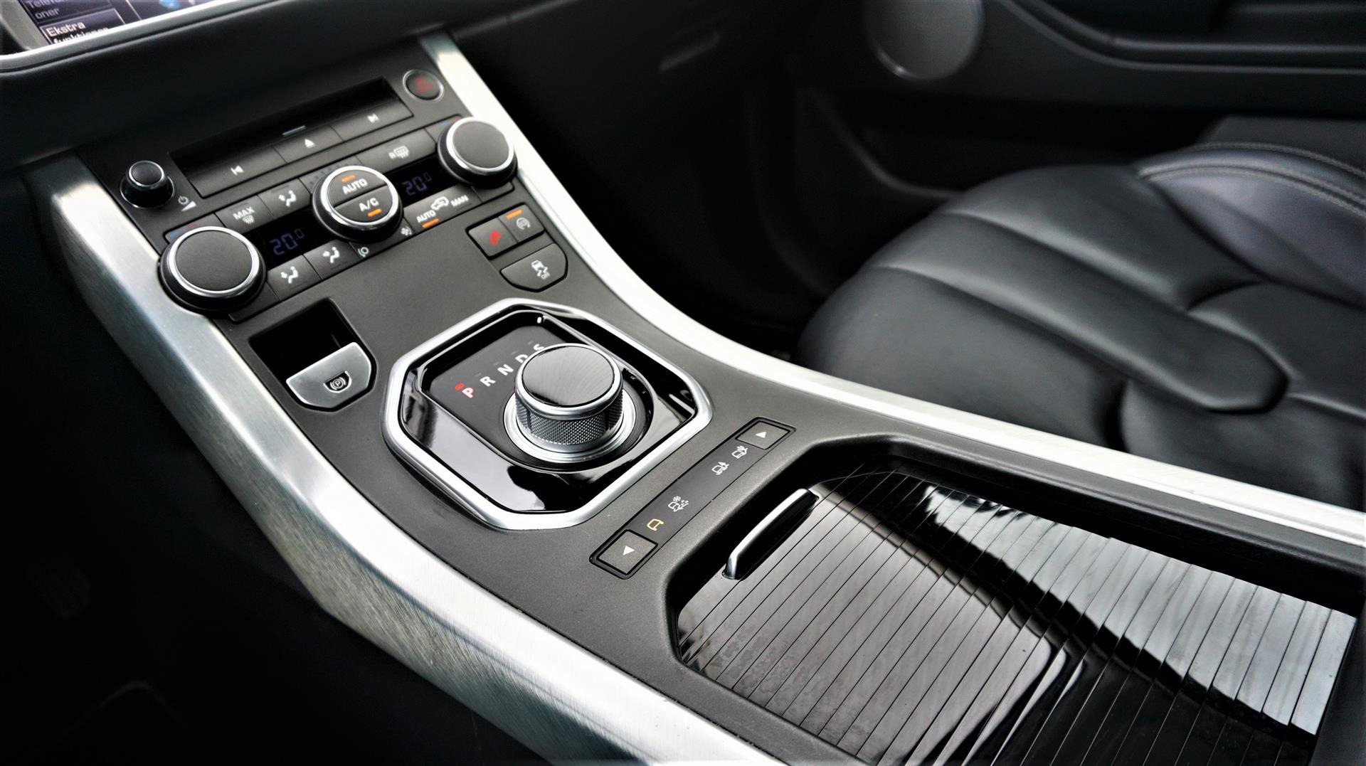 Hvid Land Rover Range Rover evoque fra 2013