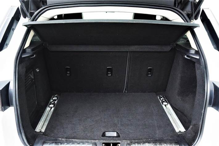 Hvid Land Rover Range Rover evoque fra 2013