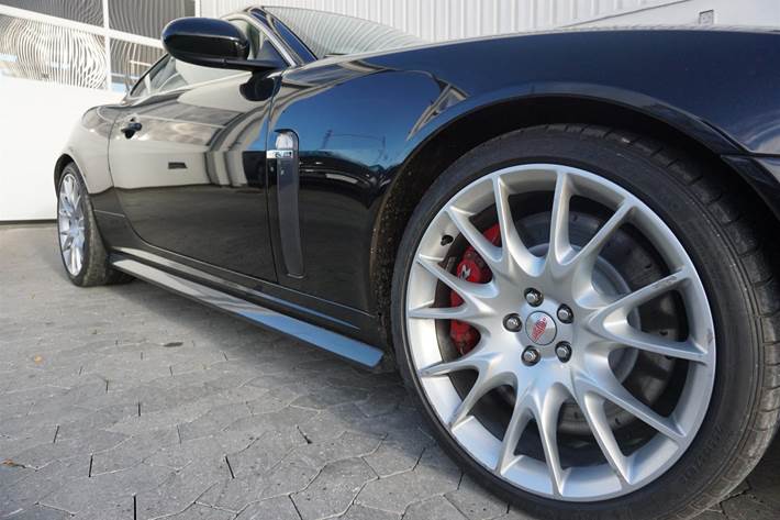 Sort Jaguar XKR-S fra 2009