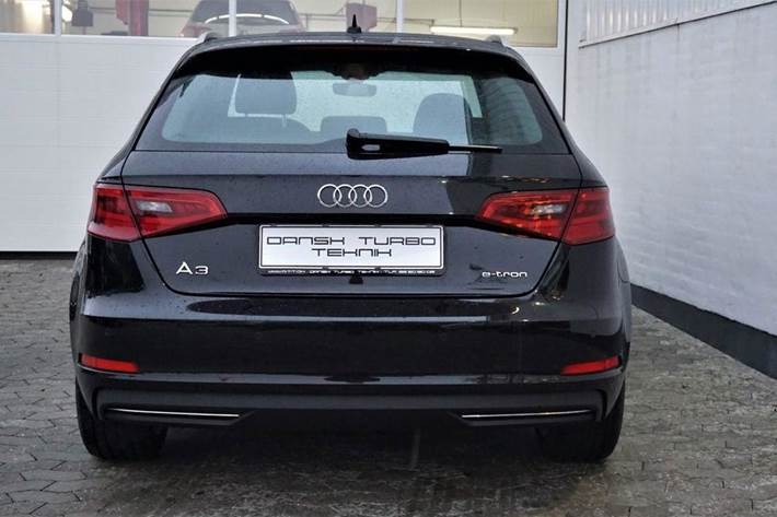 Sort Audi A3 fra 2016