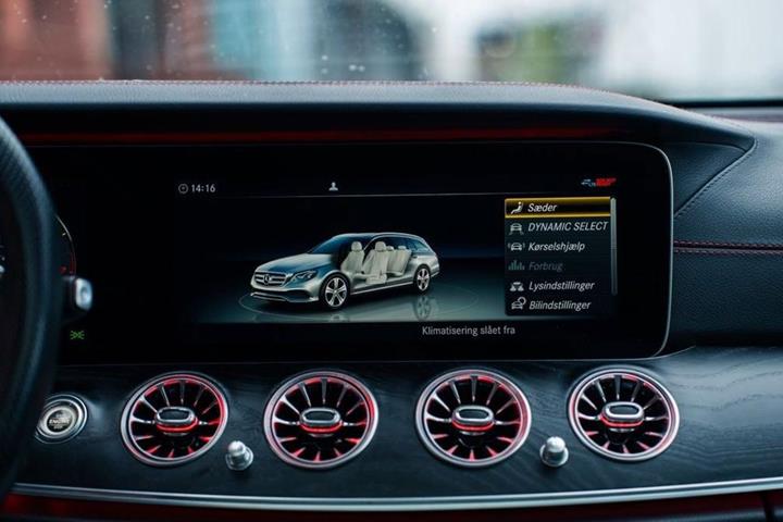 Hvid Mercedes E53 AMG fra 2018 set indefra