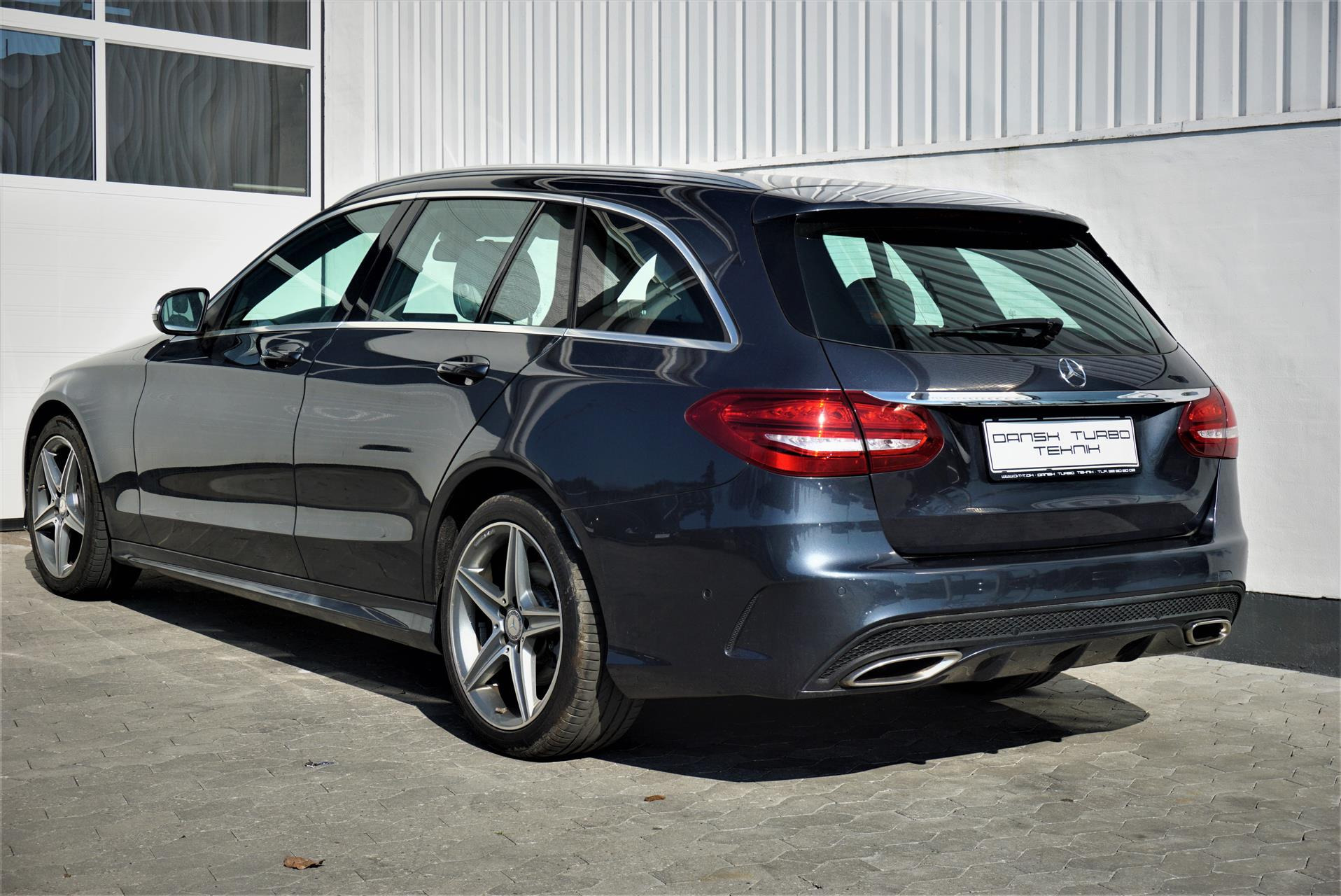 Grå Mercedes C250 fra 2014