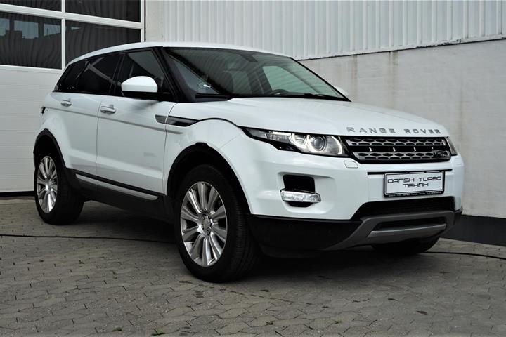 Hvid Land Rover Range Rover evoque fra 2013 set udefra