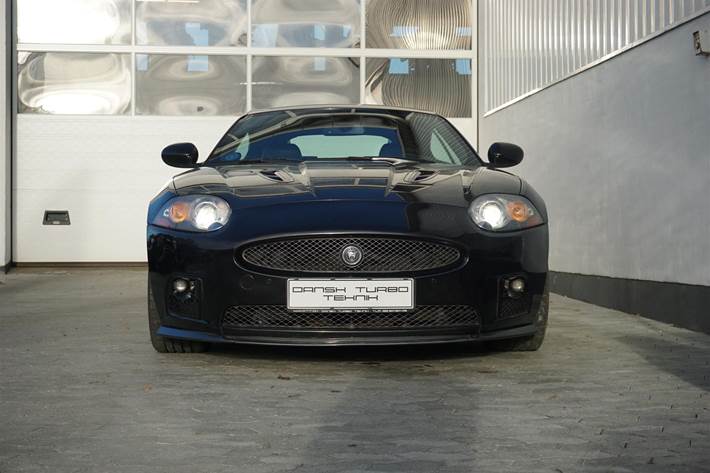 Sort Jaguar XKR-S fra 2009