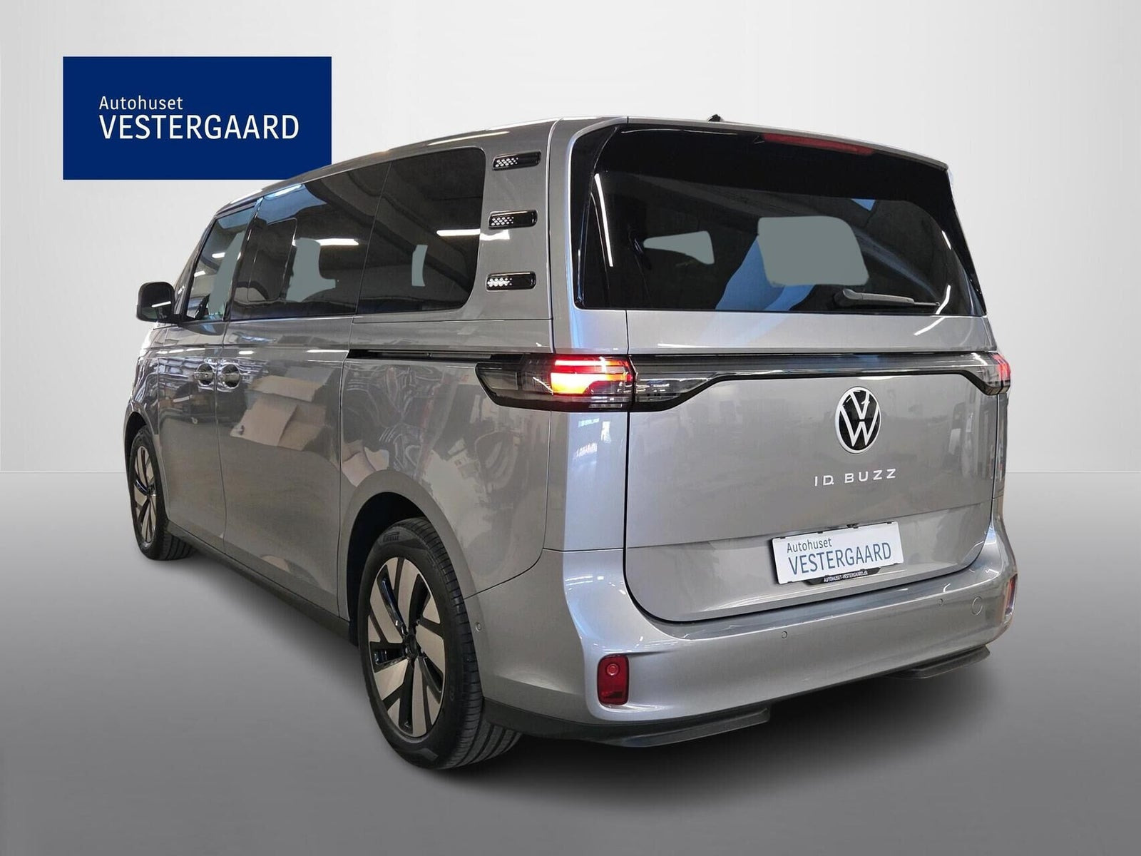 Sølv VW ID.Buzz fra 2025