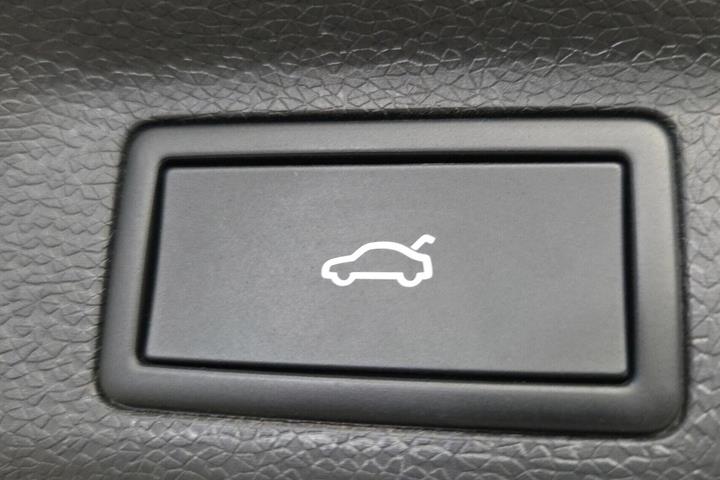 Sølv VW ID.Buzz fra 2025