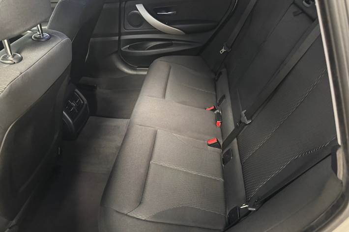 Hvid BMW 320d fra 2014