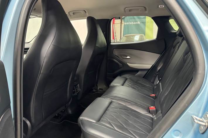 Blå Ford Explorer fra 2024