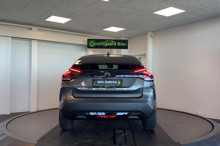 Grå Citroën ë-C4 fra 2024