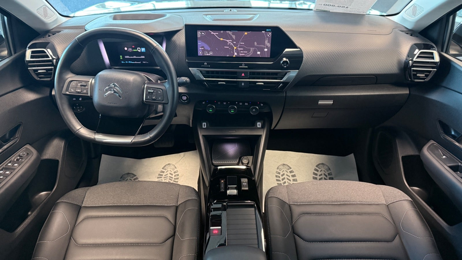 Grå Citroën ë-C4 fra 2024