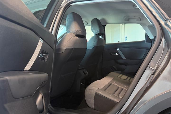 Grå Citroën ë-C4 fra 2024