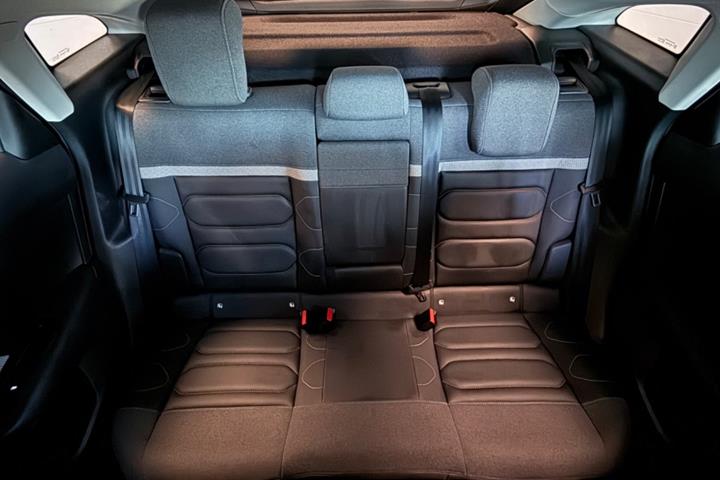 Grå Citroën ë-C4 fra 2024