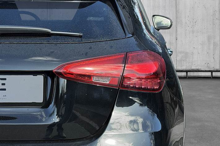 Sort Mercedes A45 fra 2023