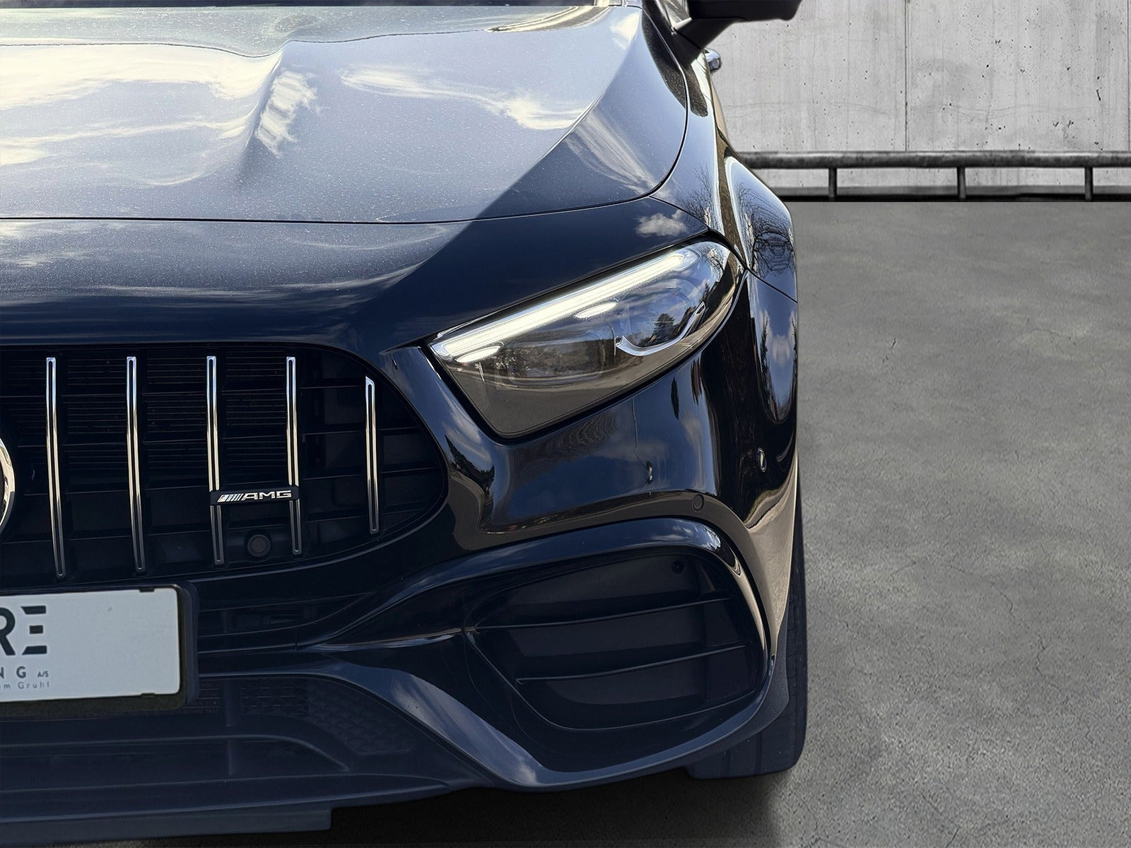 Sort Mercedes A45 fra 2023